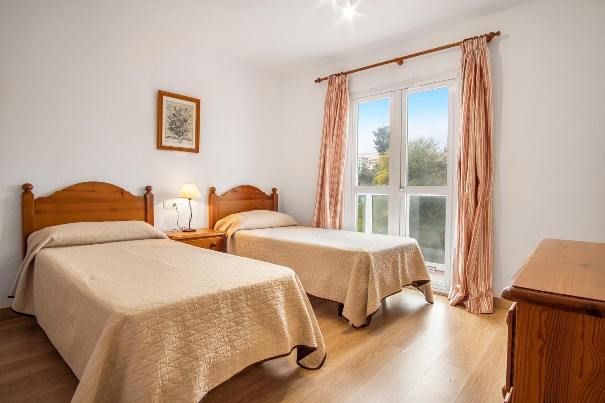 Duquesa Harbour Club Aparthotel マニルバ エクステリア 写真