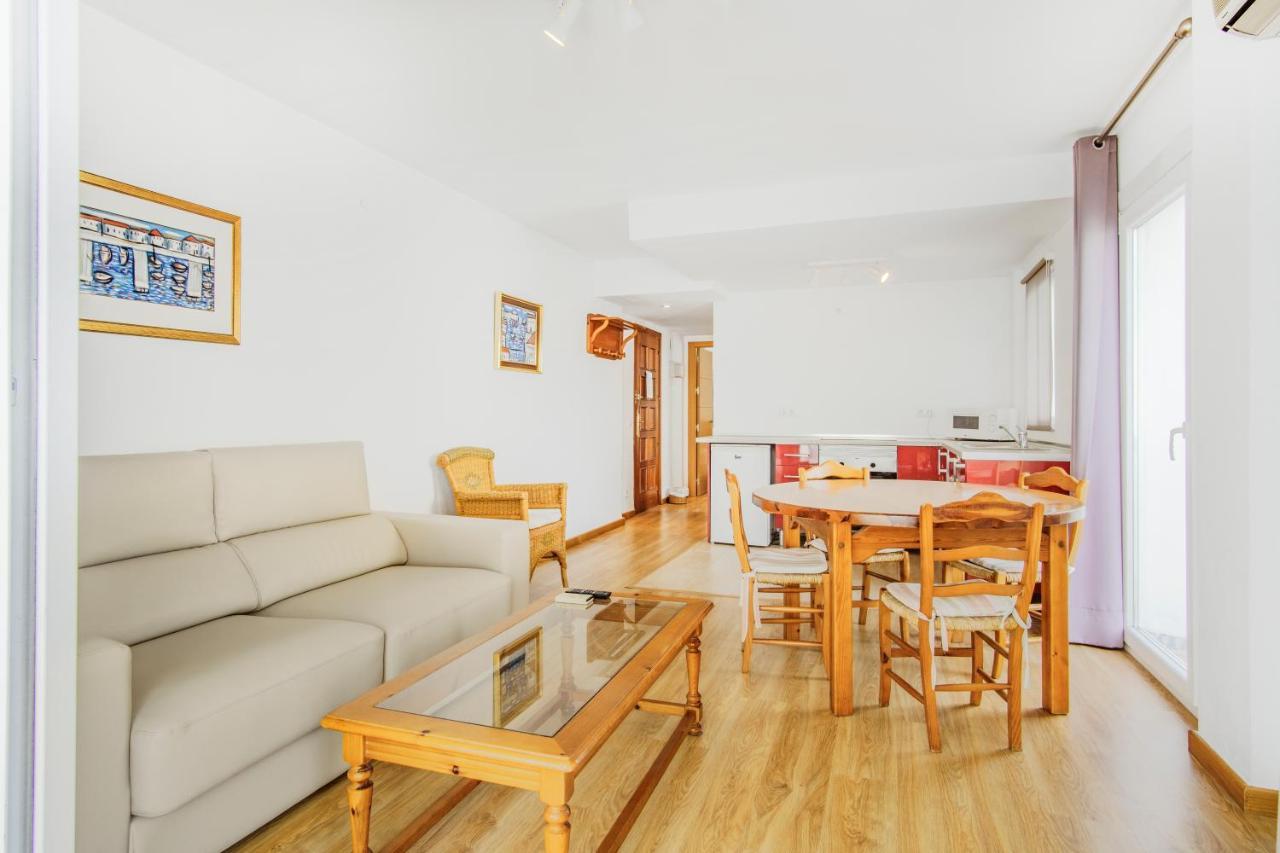 Duquesa Harbour Club Aparthotel マニルバ エクステリア 写真