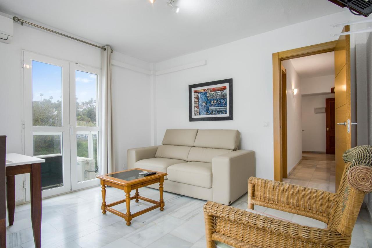 Duquesa Harbour Club Aparthotel マニルバ エクステリア 写真